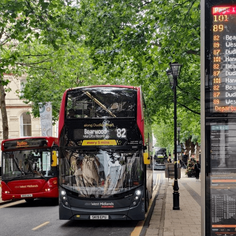 The-UK-Bus-Industry-header-3-pichi